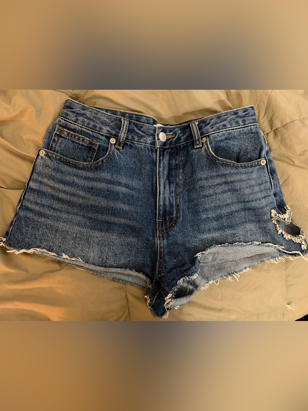 Forever 21 Dark Blue Distressed Denim Cutoff Shorts with rhinestone ❤️